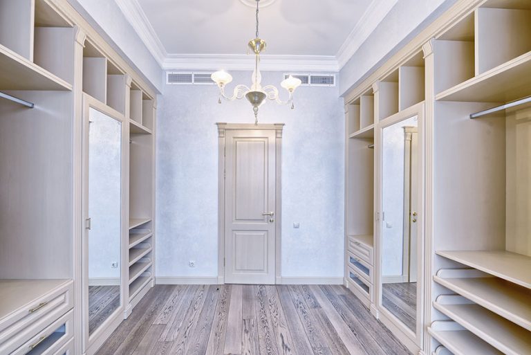 Custom Closets, Sliding Doors & Cabinetry Toronto | Roomidea - Free ...
